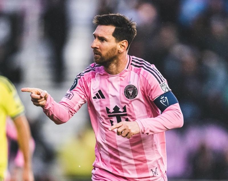 messi-khoac-ao-cho-inter-miami